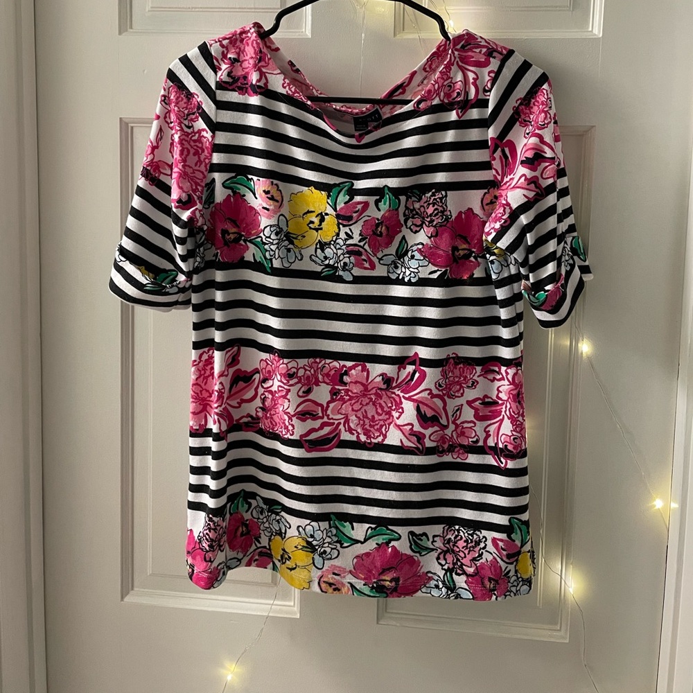 Karen Scott summer multi color top size M.